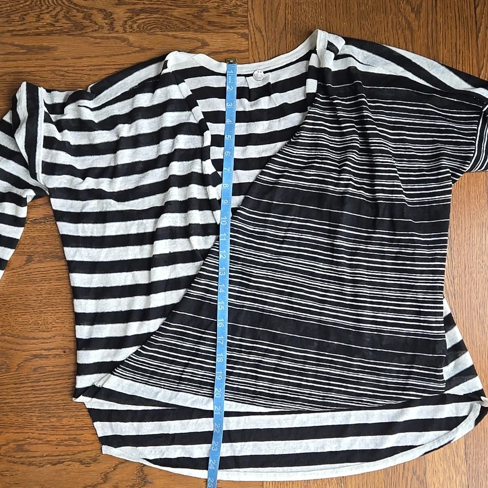 Margaret O'Leary Striped Black and Off-White Linen-blend Women's Top, Large